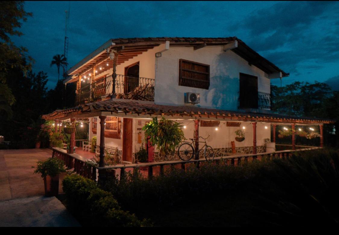 Hotel San Sebastian Del Tonusco Santa Fe de Antioquia Exteriör bild